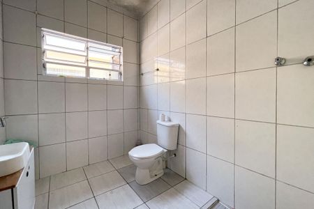 Casa à venda com 300m², 5 quartos e 3 vagas Casa à venda com 300m², 5 quartos e 3 vagasBanheiro - Casa 1