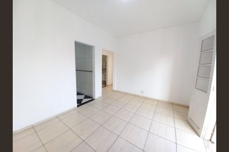 Apartamento para alugar com 81m², 2 quartos e sem vagaSala