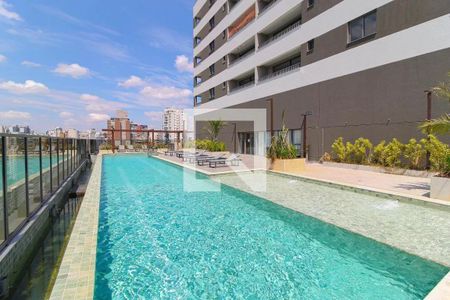 Studio para alugar com 32m², 1 quarto e sem vaga Studio para alugar com 32m², 1 quarto e sem vagaÁrea comum - Piscina