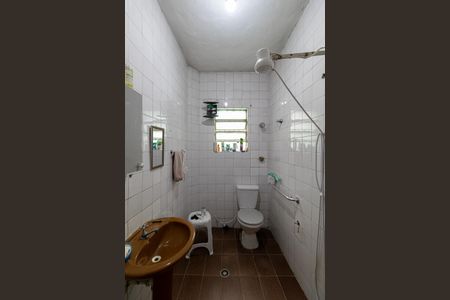 Casa à venda com 300m², 2 quartos e 2 vagasBanheiro