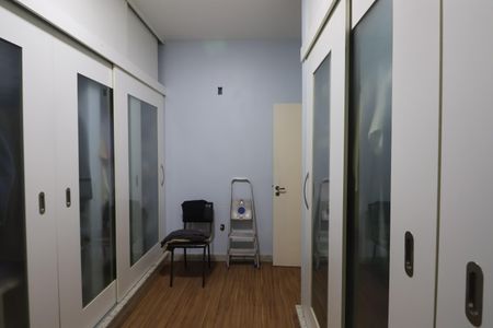 Casa à venda com 438m², 6 quartos e 3 vagasQuarto 1