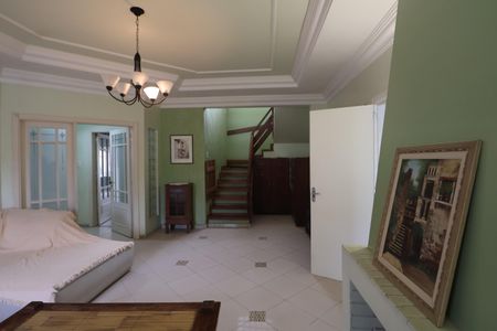 Casa à venda com 438m², 6 quartos e 3 vagasSala 1