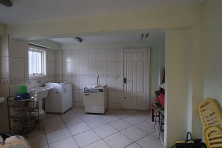 Casa à venda com 438m², 6 quartos e 3 vagasLavanderia