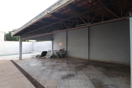 Casa à venda com 438m², 6 quartos e 3 vagasÁrea externa