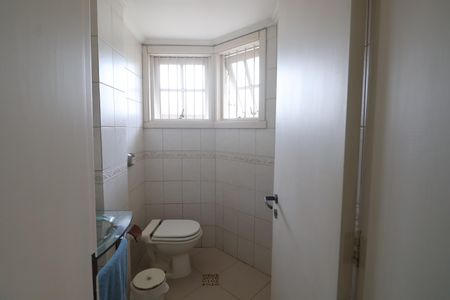 Casa à venda com 438m², 6 quartos e 3 vagasBanheiro