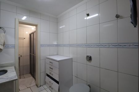 Casa à venda com 438m², 6 quartos e 3 vagasBanheiro