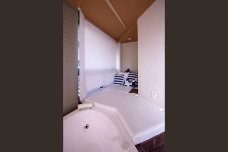 Apartamento à venda com 130m², 3 quartos e 2 vagasVaranda da Suíte 2