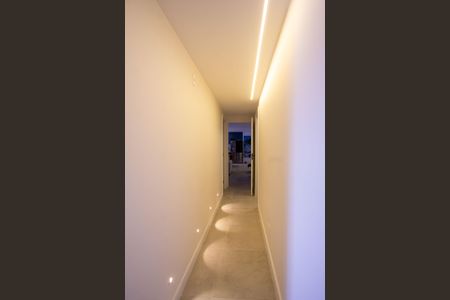 Apartamento à venda com 130m², 3 quartos e 2 vagasCorredor