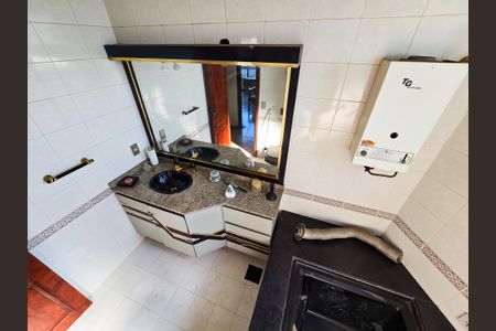 Apartamento à venda com 181m², 3 quartos e 2 vagasBanheiro Social