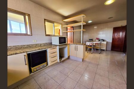 Apartamento à venda com 181m², 3 quartos e 2 vagasCozinha