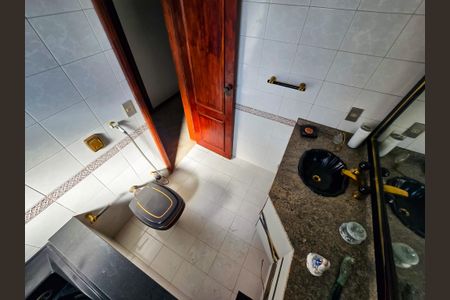 Apartamento à venda com 181m², 3 quartos e 2 vagasBanheiro Social