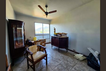 Apartamento à venda com 181m², 3 quartos e 2 vagasQuarto 2