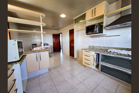 Apartamento à venda com 181m², 3 quartos e 2 vagasCozinha