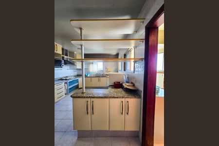 Apartamento à venda com 181m², 3 quartos e 2 vagasCopa