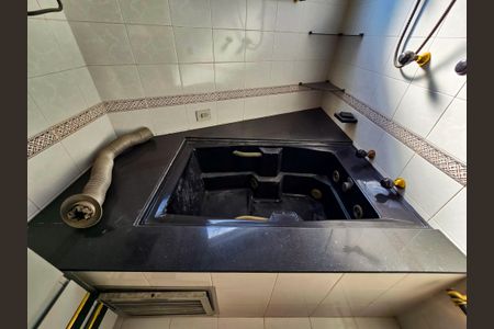 Apartamento à venda com 181m², 3 quartos e 2 vagasBanheiro Social