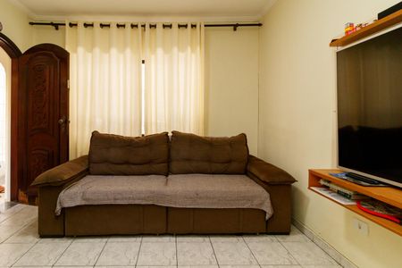 Casa à venda com 128m², 2 quartos e 2 vagas Casa à venda com 128m², 2 quartos e 2 vagasSala