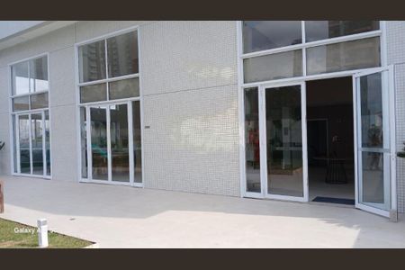 Apartamento para alugar com 81m², 3 quartos e 2 vagasFoto 01