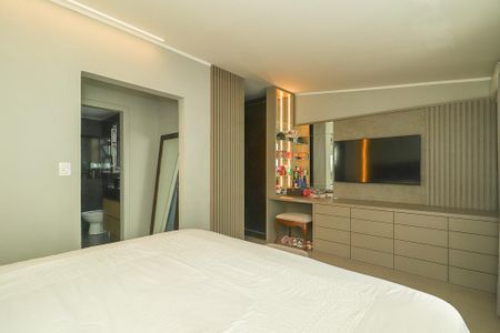 Apartamento à venda com 178m², 3 quartos e 2 vagasSuíte 2