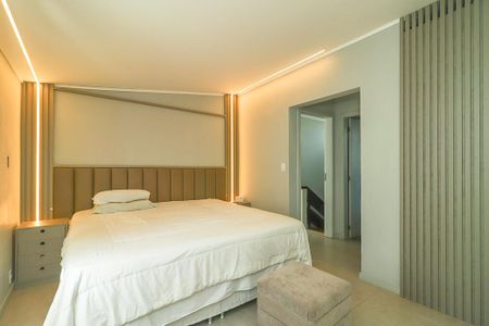 Apartamento à venda com 178m², 3 quartos e 2 vagasQuarto 2 - Suíte