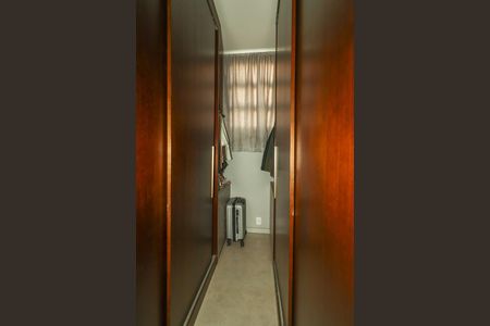 Apartamento à venda com 178m², 3 quartos e 2 vagasCloset da suíte 2