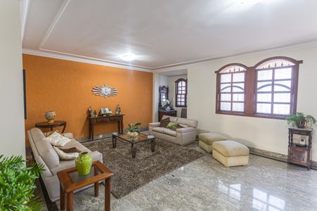 Casa à venda com 360m², 6 quartos e 5 vagasSala 1
