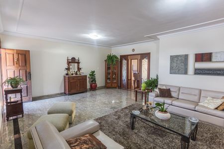 Casa à venda com 360m², 6 quartos e 5 vagasSala 1