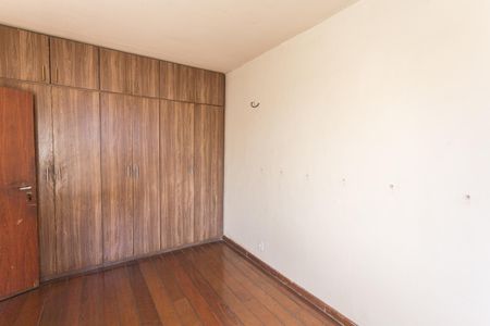 Casa à venda com 360m², 6 quartos e 5 vagasQuarto 2 no 2° Pavimento