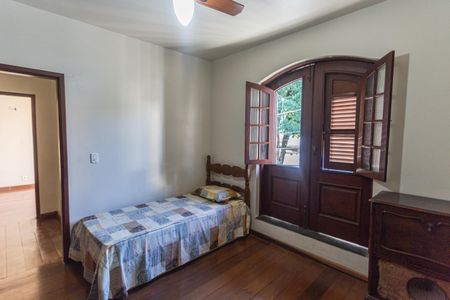 Casa à venda com 360m², 6 quartos e 5 vagasQuarto 3 no 2° Pavimento