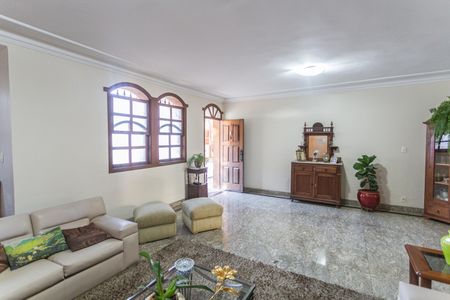 Casa à venda com 360m², 6 quartos e 5 vagasSala 1