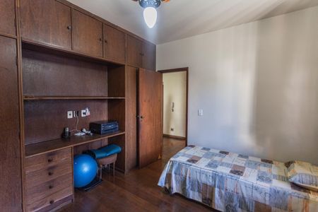 Casa à venda com 360m², 6 quartos e 5 vagasQuarto 3 no 2° Pavimento
