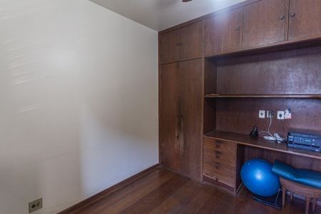 Casa à venda com 360m², 6 quartos e 5 vagasQuarto 3 no 2° Pavimento