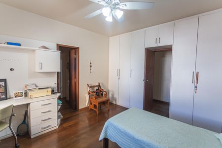 Casa à venda com 360m², 6 quartos e 5 vagasSemi-Suíte 2 no 2° Pavimento