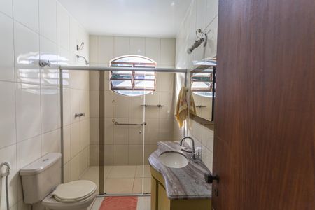 Casa à venda com 360m², 6 quartos e 5 vagasBanheiro Social no 2° Pavimento