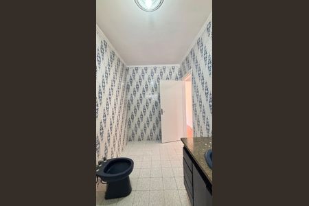 Casa à venda com 112m², 3 quartos e 1 vagaBanheiro 2