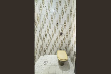 Casa à venda com 112m², 3 quartos e 1 vagaBanheiro 2