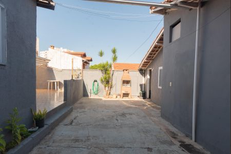 Casa à venda com 250m², 2 quartos e 2 vagasQuintal e Churrasqueira