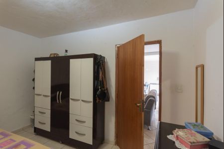 Casa à venda com 250m², 2 quartos e 2 vagasCasa 2- Quarto 1