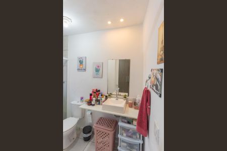 Casa à venda com 250m², 2 quartos e 2 vagasBanheiro da Suíte