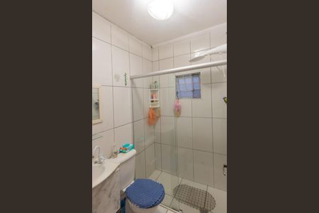 Casa à venda com 250m², 2 quartos e 2 vagasCasa 2- Banheiro