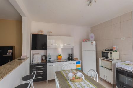 Casa à venda com 250m², 2 quartos e 2 vagasCasa 2- Cozinha