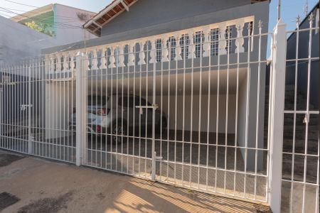 Casa à venda com 250m², 2 quartos e 2 vagasFachada 