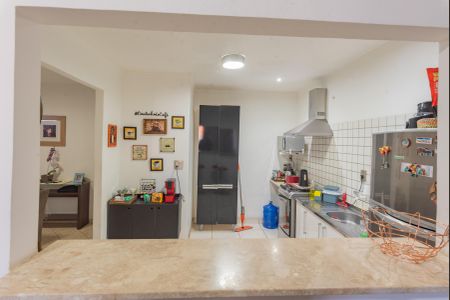 Casa à venda com 250m², 2 quartos e 2 vagasCozinha