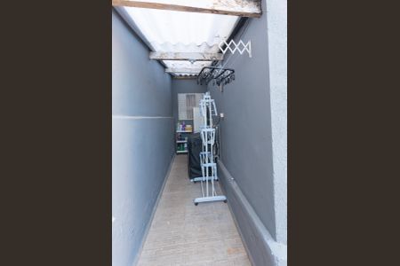 Casa à venda com 250m², 2 quartos e 2 vagasCorredor