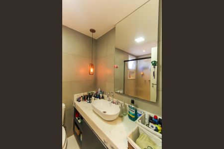 Apartamento à venda com 100m², 3 quartos e 2 vagasBanheiro da Suíte 1