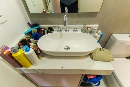 Apartamento à venda com 100m², 3 quartos e 2 vagasBanheiro da Suíte 2