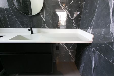 Studio à venda com 34m², 1 quarto e 1 vaga Studio à venda com 34m², 1 quarto e 1 vagaBanheiro