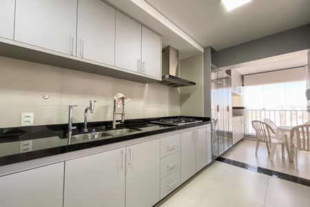 Apartamento à venda com 170m², 3 quartos e 2 vagasCozinha