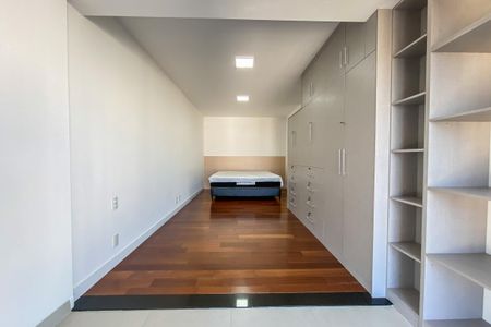 Apartamento à venda com 170m², 3 quartos e 2 vagasQuarto