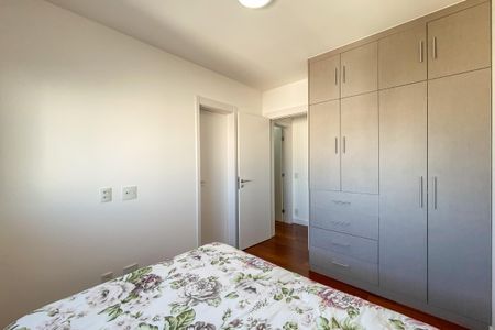 Apartamento à venda com 170m², 3 quartos e 2 vagasQuarto 2