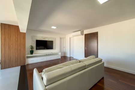 Apartamento à venda com 170m², 3 quartos e 2 vagasSala